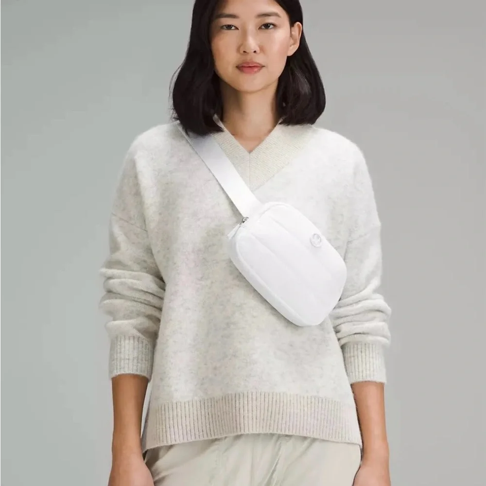 Unisex 💨 Lululemon Everywhere Belt Bag 💨2L Large 💨Wunder Puff💨 White💨 - Picture 6 of 14